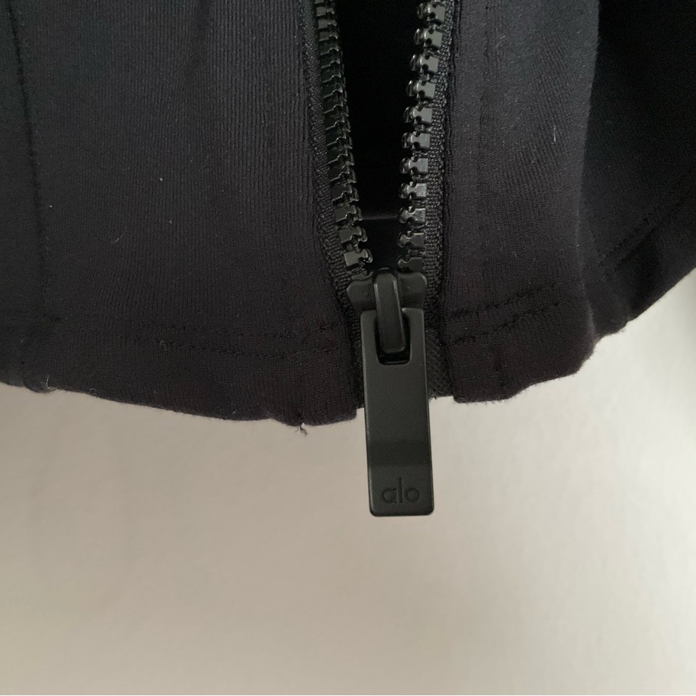 Alo Yoga Main Act Corset Puffer Black M - Picture 7 of 16